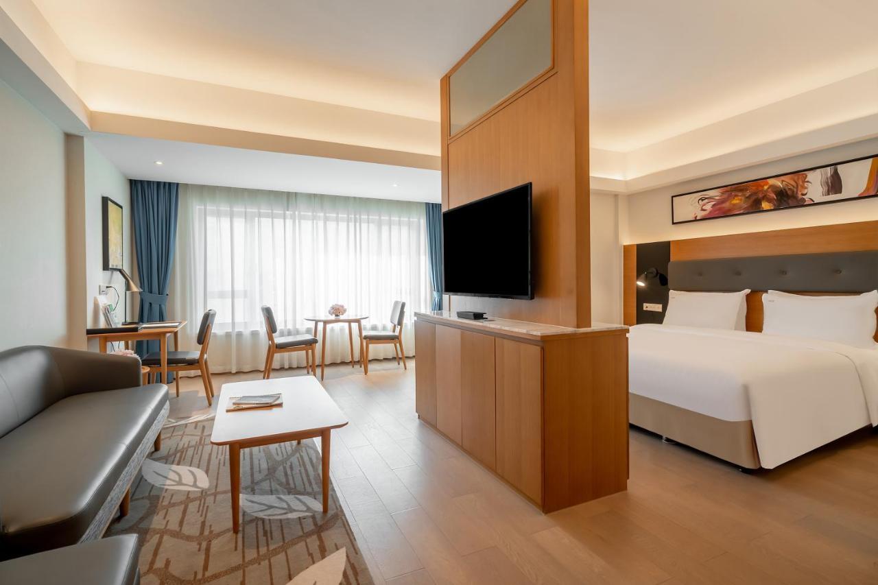 Holiday Inn Shanghai Hongqiao Central, An Ihg Hotel מראה חיצוני תמונה